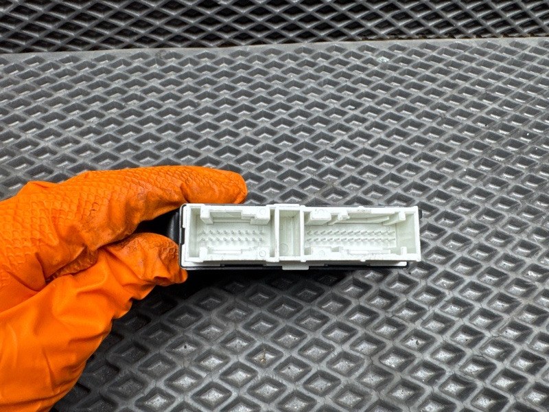 Блок управления парктроником Land Rover Range Rover Sport (L494, 2020г.)