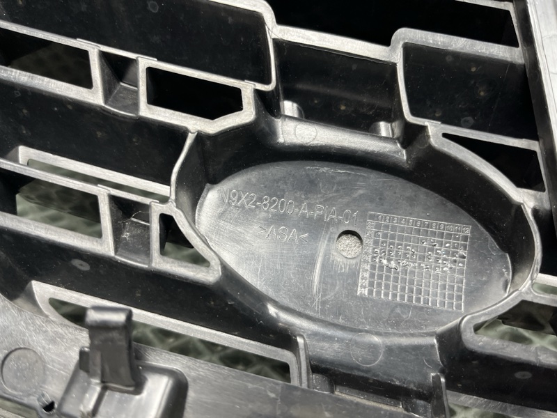 Решетка радиатора Land Rover Range Rover Sport (L461, 2025г.)