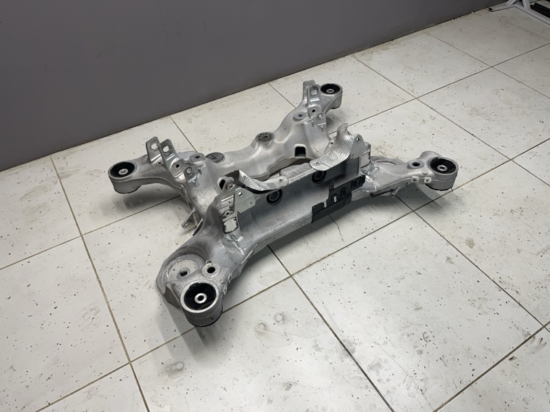 Подрамник Land Rover Range Rover Sport (L494, 2021г.)