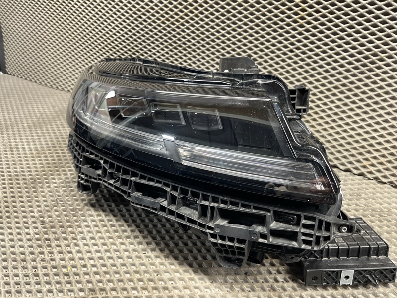 Фара светодиодная Land Rover Range Rover Sport (L461, 2024г.)