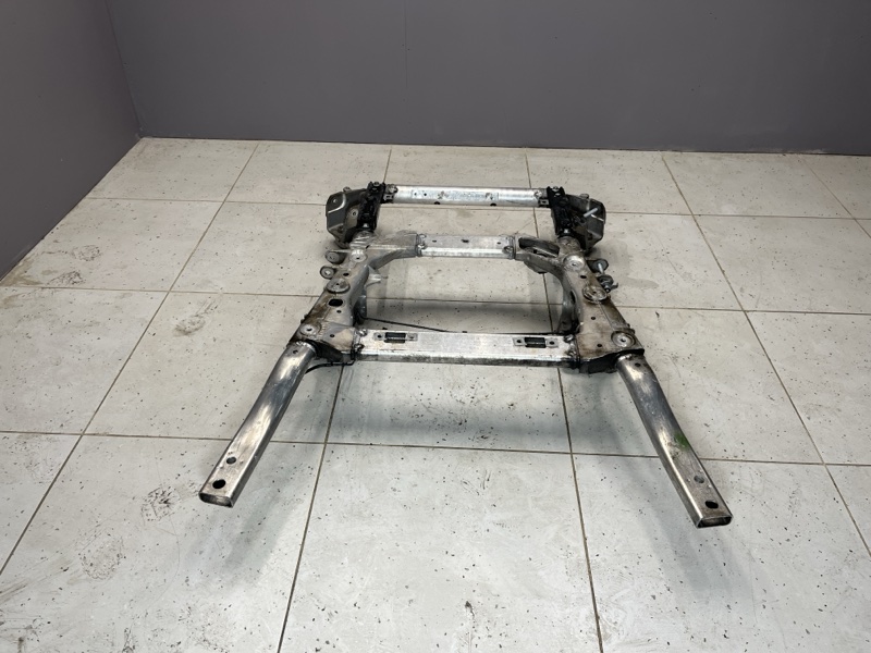Подрамник Land Rover Range Rover Sport (L494, 2015г.)
