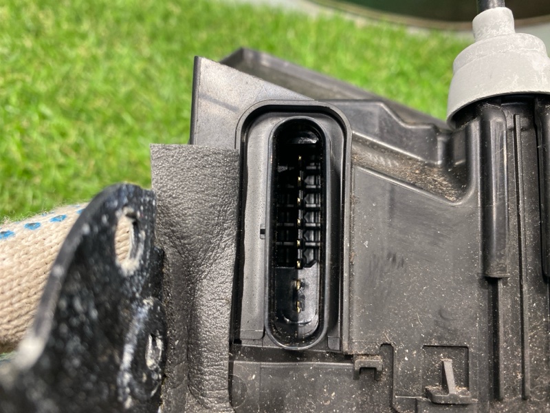 Замок двери Land Rover Range Rover (L405, 2016г.)