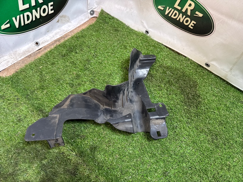 Дефлектор радиатора Land Rover Range Rover Evoque (L551, 2020г.)