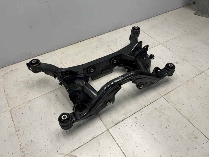 Подрамник Land Rover Discovery Sport (L550, 2018г.)