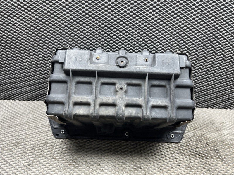 Короб аккумулятора Land Rover Range Rover (L405, 2016г.)