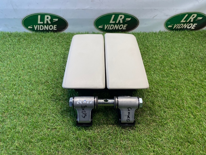 Центральный подлокотник Land Rover Range Rover Velar (L560, 2018г.)