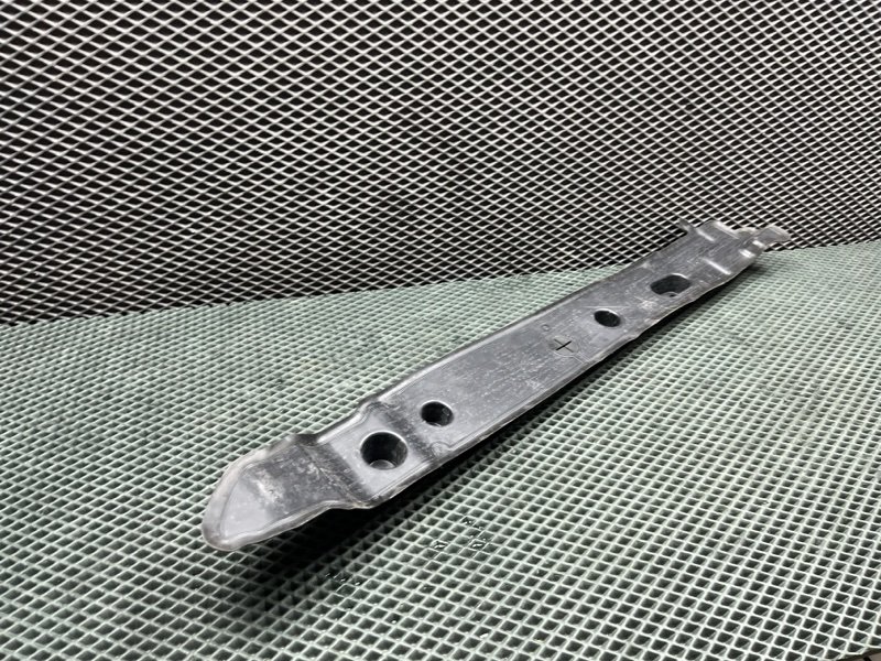 Пыльник крыла Land Rover Range Rover Sport (L461, 2025г.)