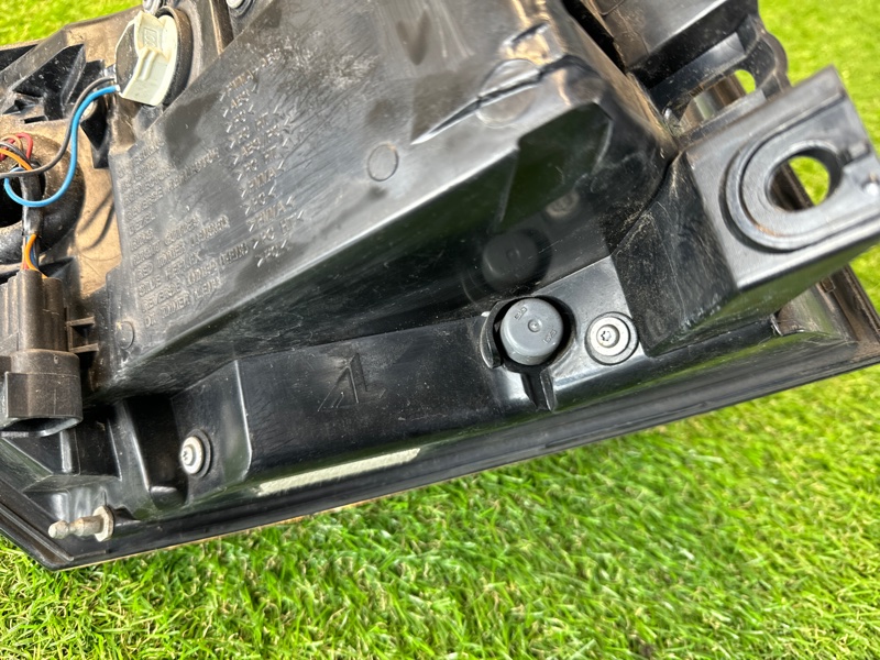Фонарь Land Rover Range Rover Sport (L494, 2016г.)