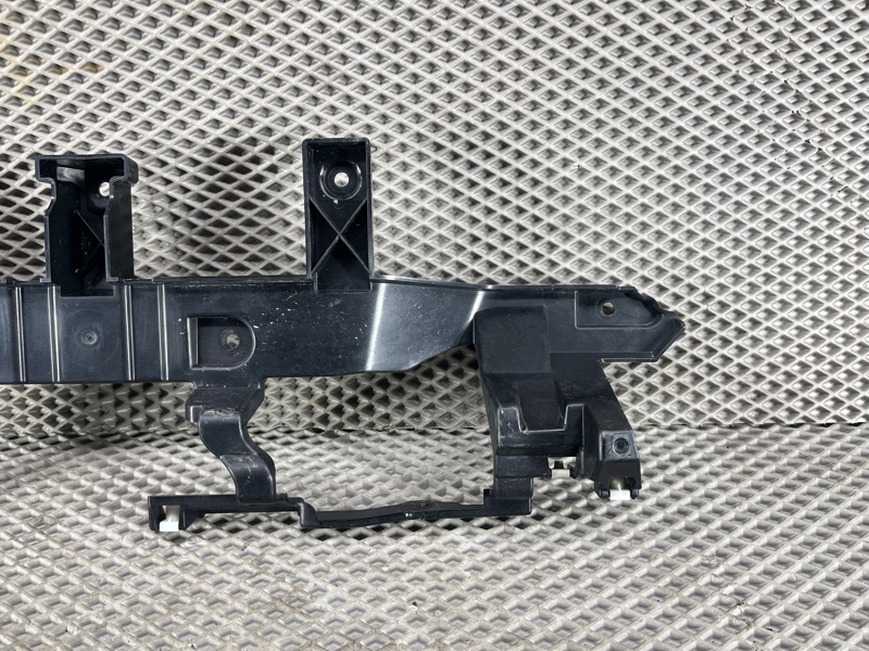 Крепление бампера Land Rover Range Rover Sport (L461, 2024г.)