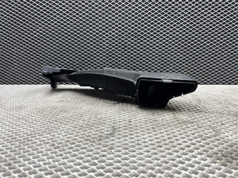 Воздухозаборник Land Rover Discovery Sport (L550, 2018г.)