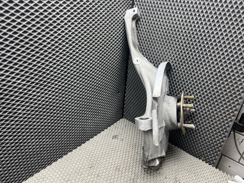 Кулак Land Rover Range Rover (L405, 2016г.)
