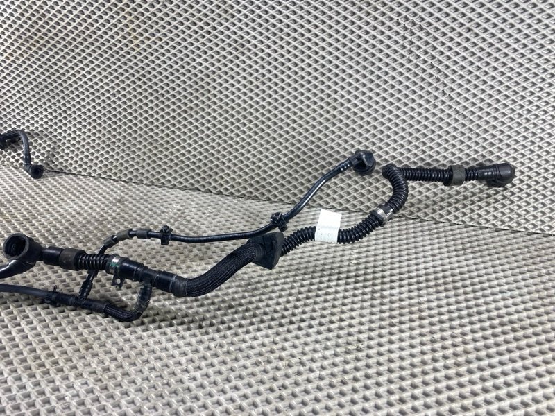 Трубка системы охлаждения Land Rover Range Rover Sport (L461, 2024г.)