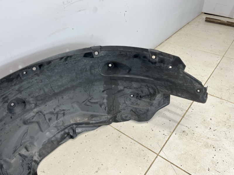 Подкрылок Land Rover Discovery 4 (L319, 2015г.)