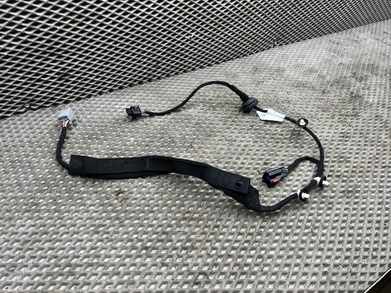 Проводка двери Jeep Wrangler (JL, 2025г.)