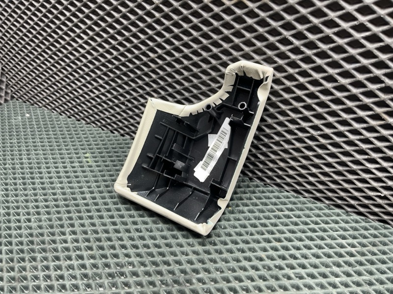 Декоративная накладка торпедо Land Rover Range Rover Sport (L494, 2021г.)
