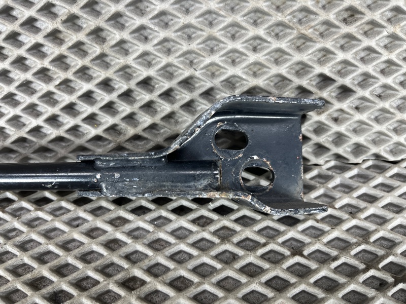 Распорка кузова Land Rover Defender (L663, 2020г.)