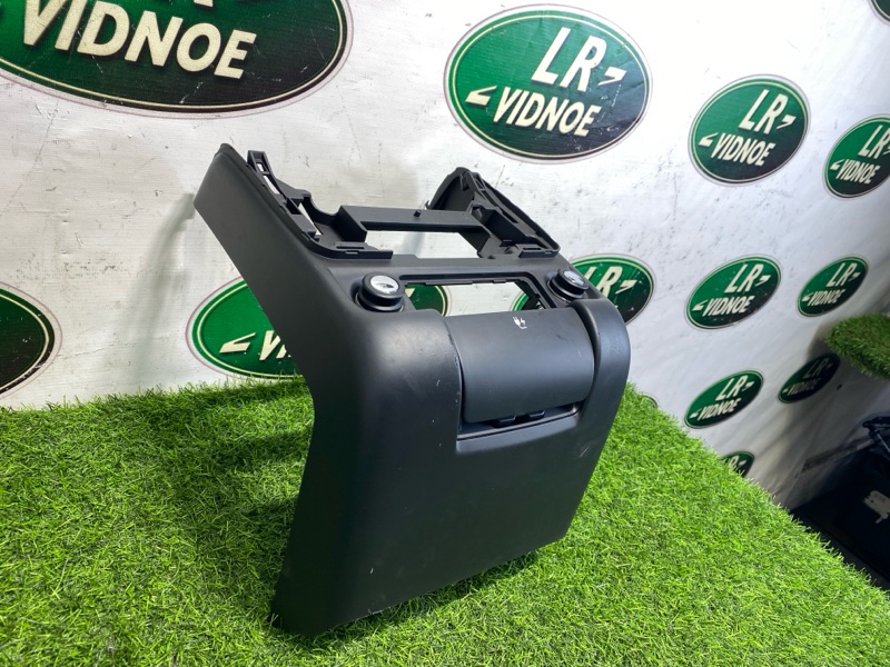 Накладка центральной консоли под розетку 220 Range Rover Long (L405, 2018г.)