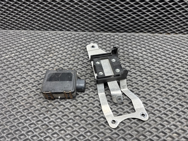 Радар круиз контроль Land Rover Range Rover Sport (L494, 2020г.)