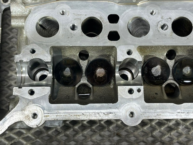 Головка блока цилиндров Land Rover Discovery 4 (L319, 2015г.)