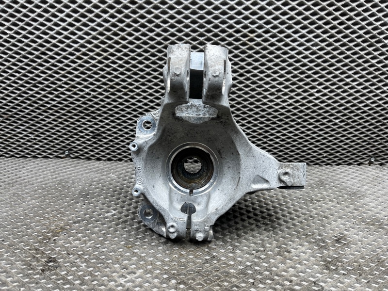 Кулак Land Rover Discovery Sport (L550, 2020г.)