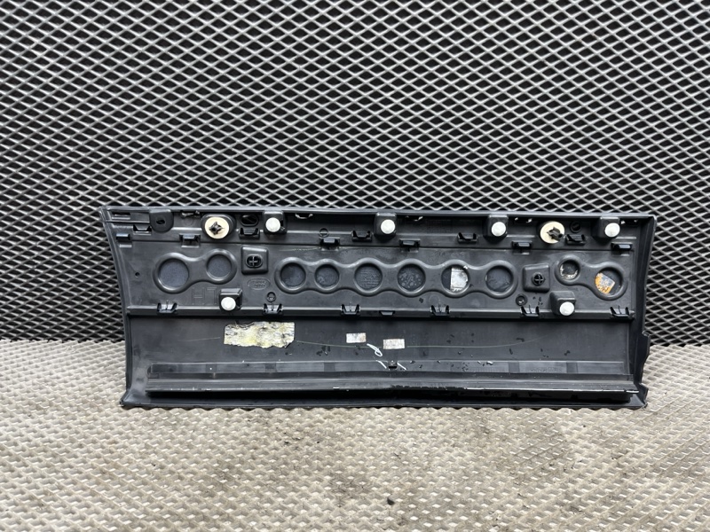 Молдинг двери Land Rover Range Rover (L405, 2019г.)