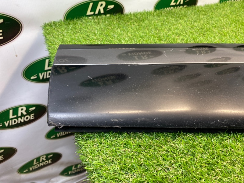 Молдинг двери Land Rover Range Rover Velar (L560, 2018г.)