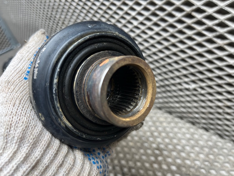 Карданный вал Volkswagen Touareg (NF, 2014г.)