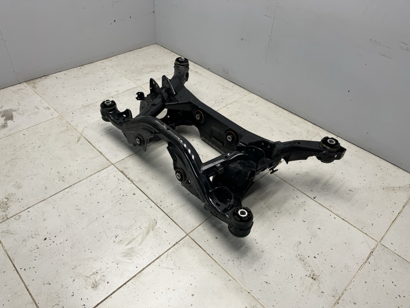 Подрамник Land Rover Discovery Sport (L550, 2018г.)