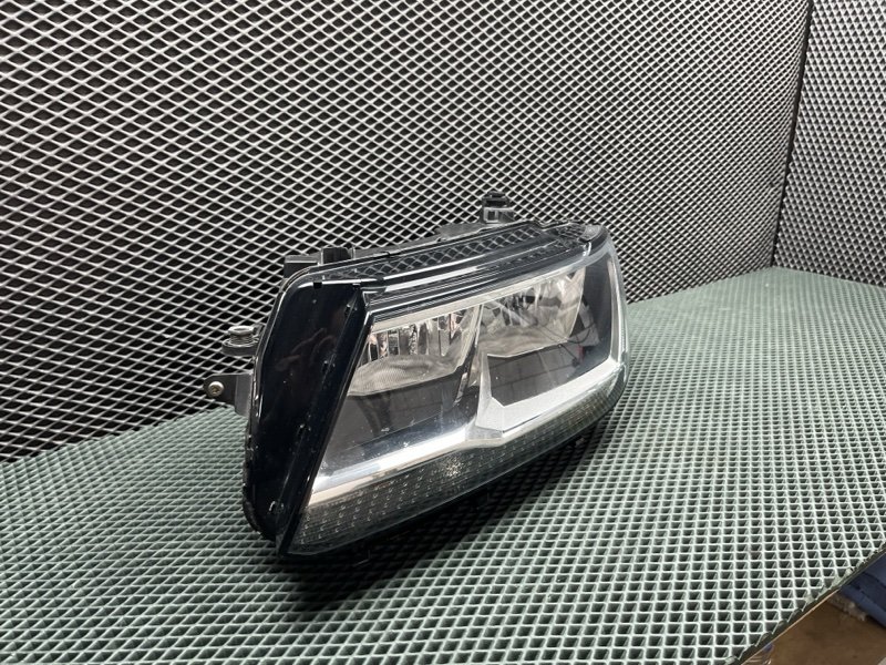 Фара Volkswagen Tiguan (MK2, 2018г.)