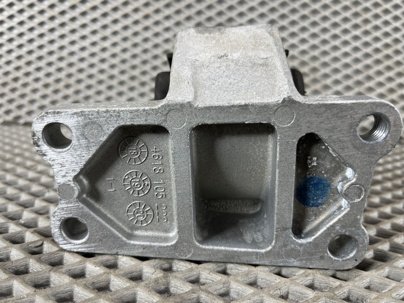 Подушка АКПП Land Rover Defender (L663, 2020г.)