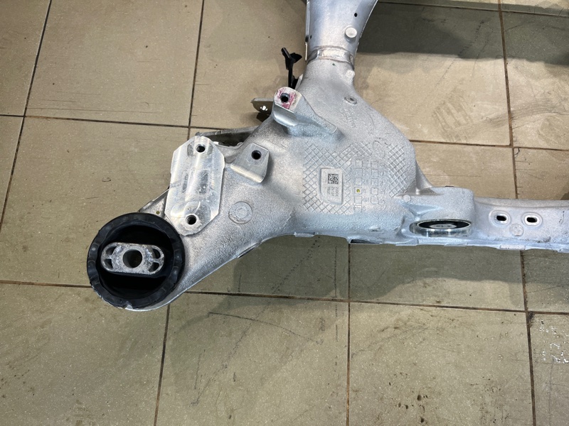 Подрамник Land Rover Range Rover Sport (L461, 2024г.)