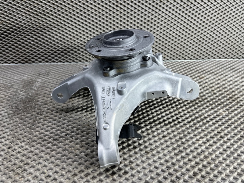Кулак Land Rover Range Rover Sport (L461, 2024г.)