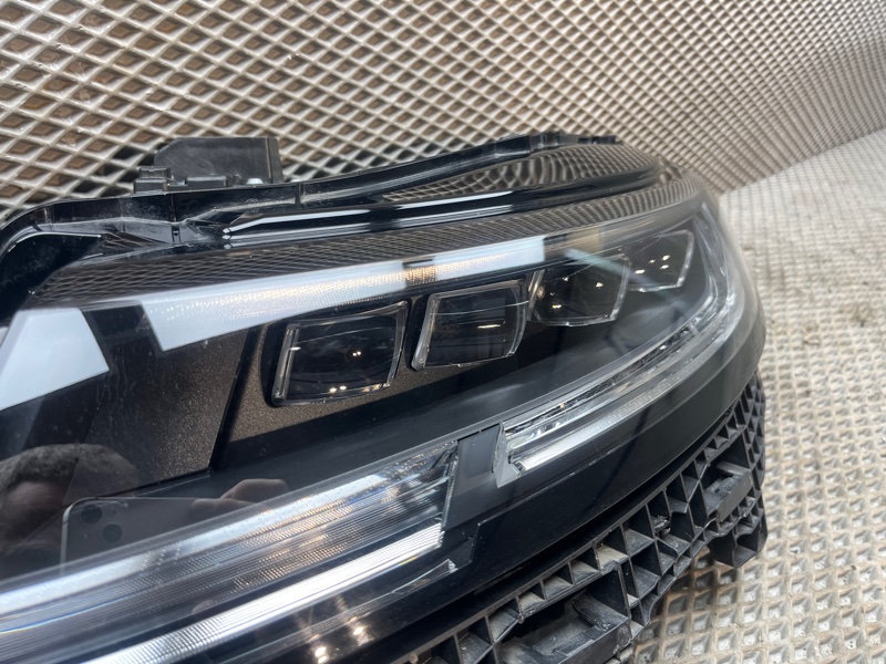 Фара светодиодная Land Rover Range Rover Sport (L461, 2023г.)