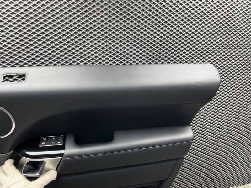 Комплект обивок дверей Land Rover Range Rover Sport (L494, 2020г.)