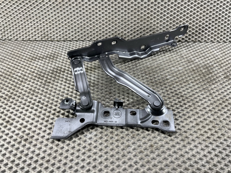 Петля капота Land Rover Range Rover Sport (L461, 2024г.)