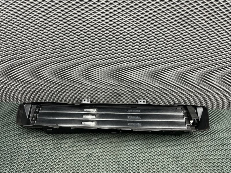 Дефлектор радиатора жалюзи Land Rover Range Rover Sport (L461, 2025г.)