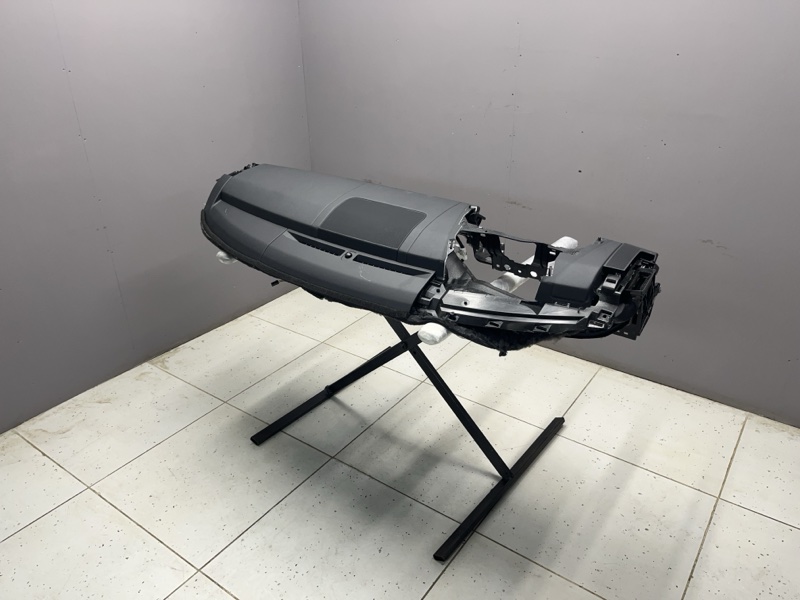 Торпедо Land Rover Range Rover Sport (L494, 2021г.)