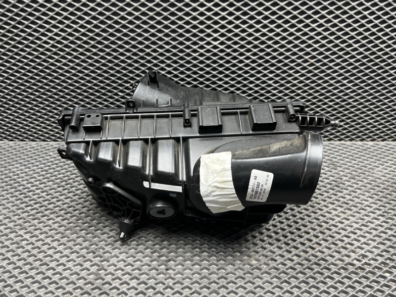 Корпус воздушного фильтра Land Rover Range Rover Sport (L494, 2020г.)