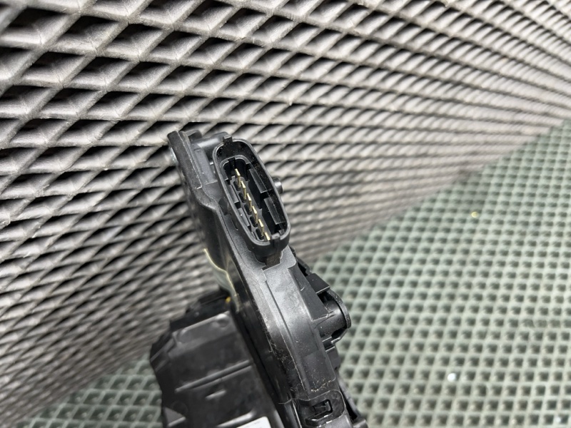 Замок двери Land Rover Range Rover (L405, 2019г.)