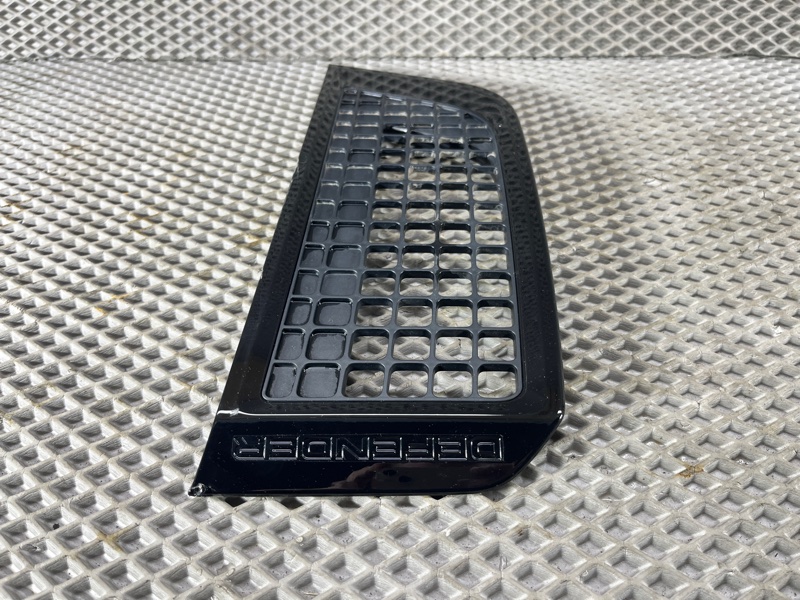 Накладка крыла Land Rover Defender (L663, 2020г.)