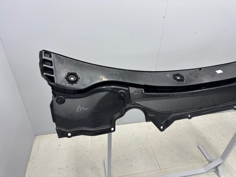 Жабо Land Rover Range Rover (L405, 2019г.)