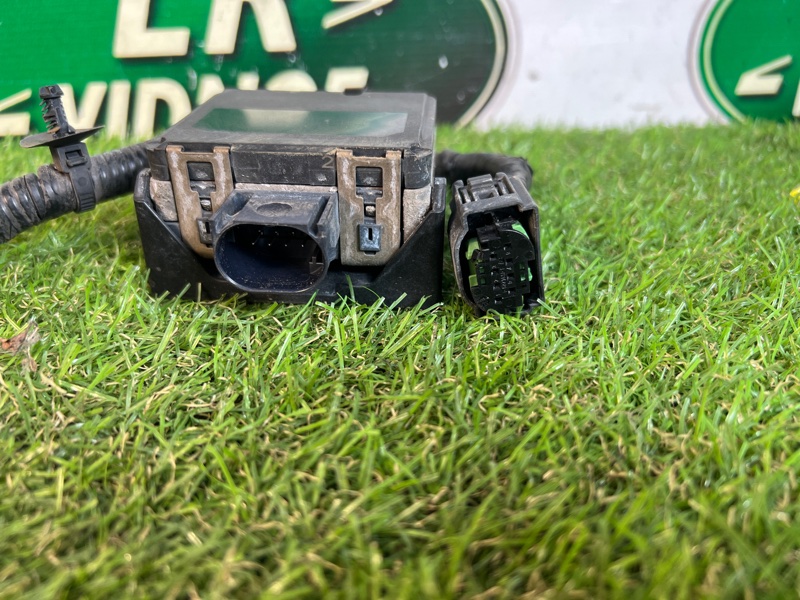 Дистроник Land Rover Range Rover Velar (L560, 2018г.)
