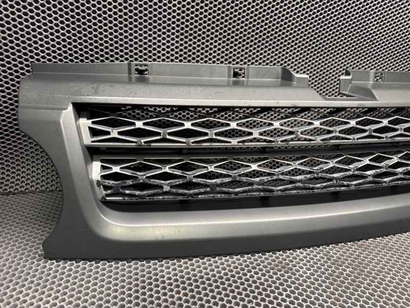 Решетка радиатора Land Rover Range Rover Sport (L320, 2011г.)
