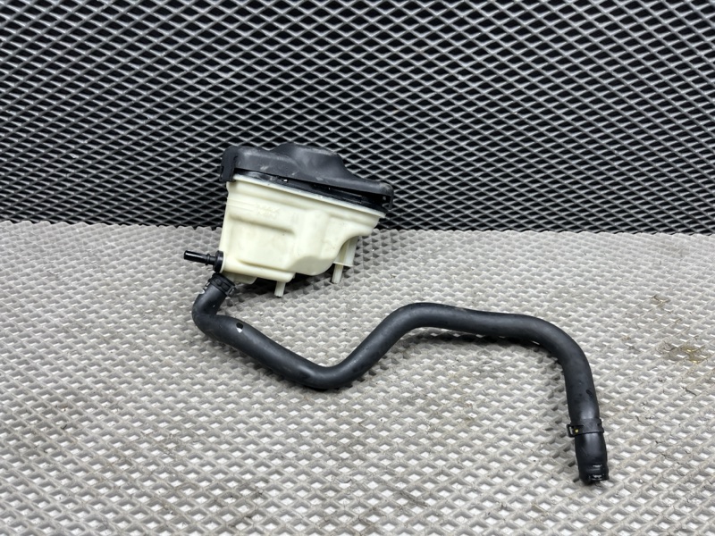 Бачок антикрена Land Rover Range Rover Sport (L494, 2020г.)