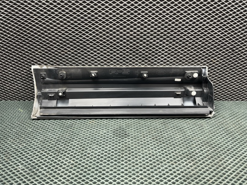 Молдинг двери Land Rover Range Rover Sport (L494, 2021г.)