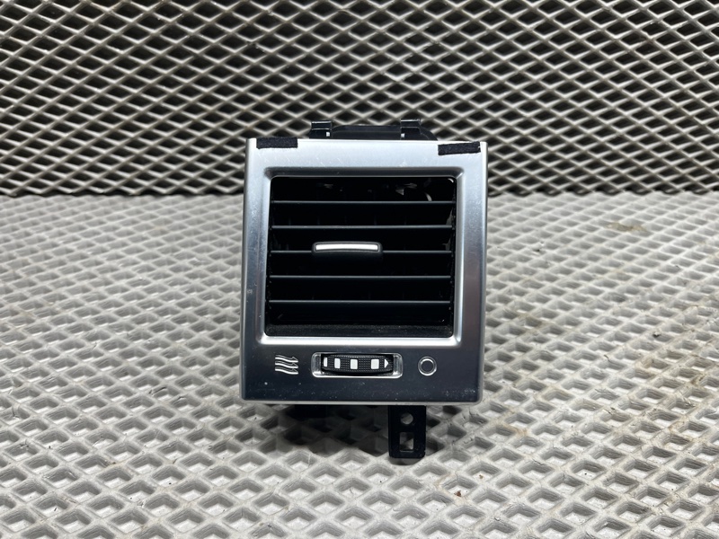 Дефлектор обдува салона центральный Land Rover Range Rover Sport (L320, 2011г.)