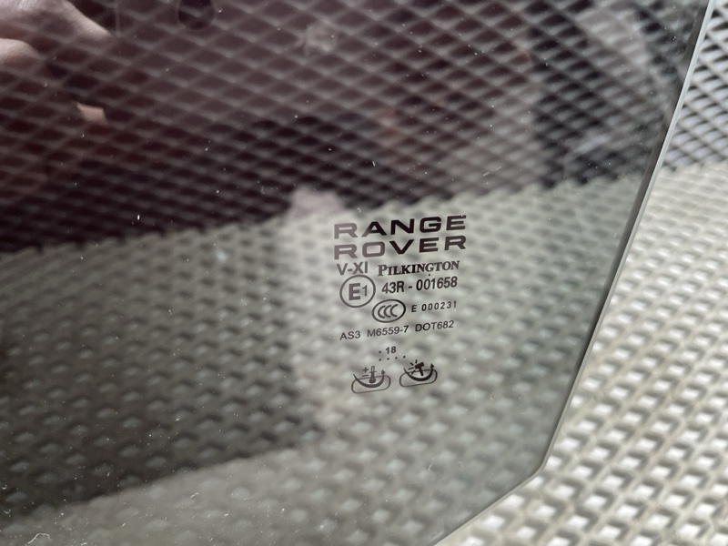 Стекло двери Land Rover Range Rover (L405, 2019г.)
