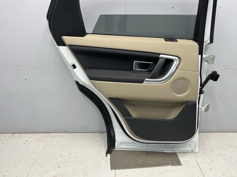 Дверь Land Rover Discovery Sport (L550, 2016г.)