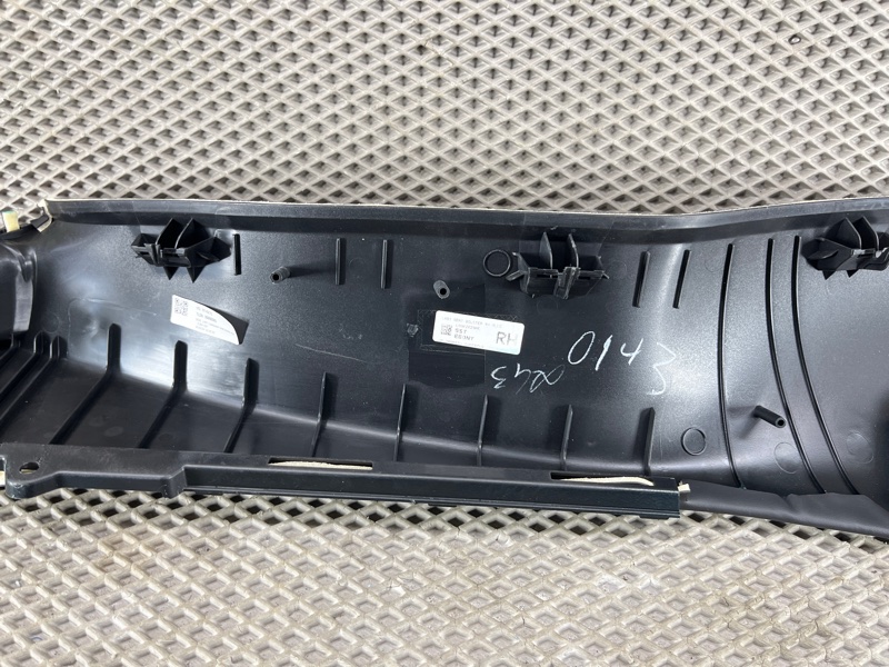 Обшивка салона Land Rover Range Rover Sport (L461, 2024г.)