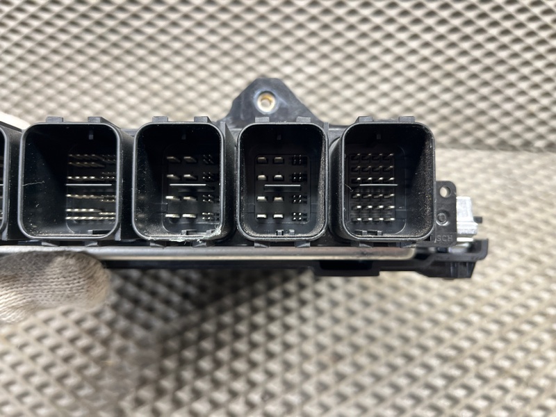 Блок управления двигателем Land Rover Range Rover Sport (L461, 2024г.)
